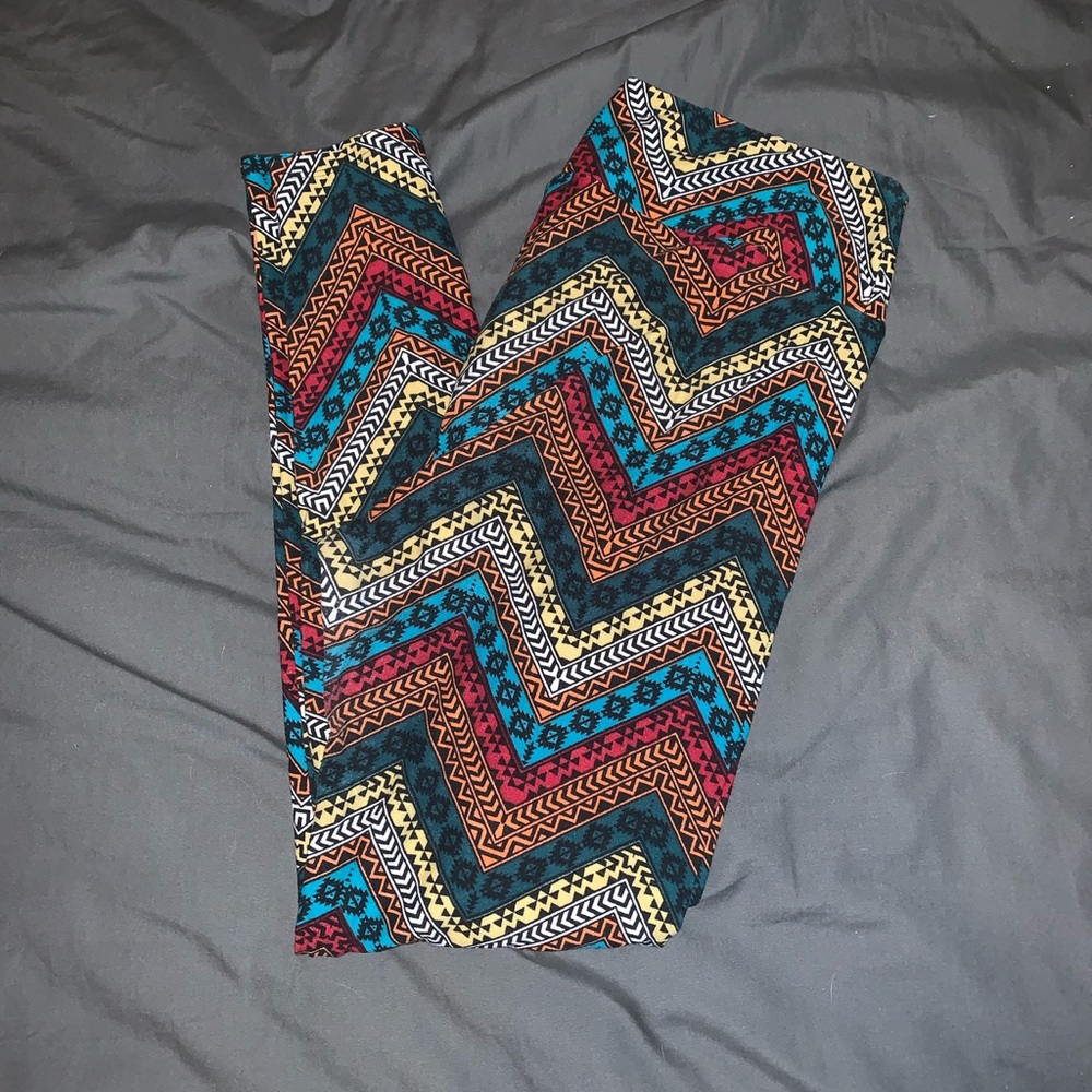 Lularoe TC tribal print leggings